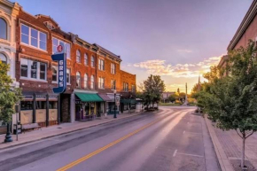 NEW! Highland House of Historic Downtown Franklin